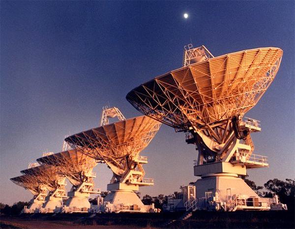 Антенны массива Australia Telescope Compact Array (фото CSIRO).